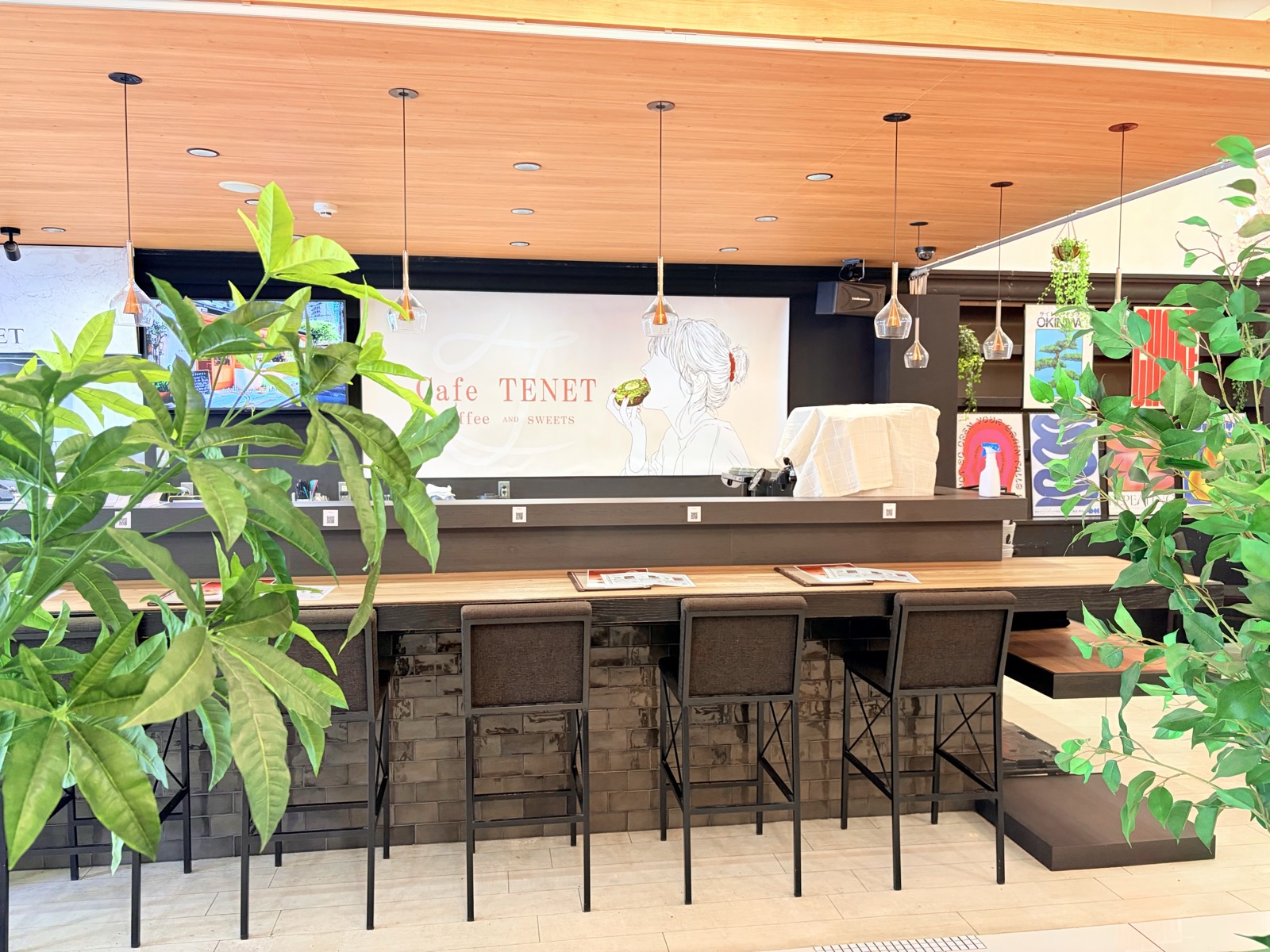 Cafe TENET の店内