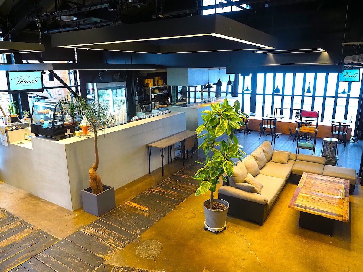 Three8／YOLUCAFE